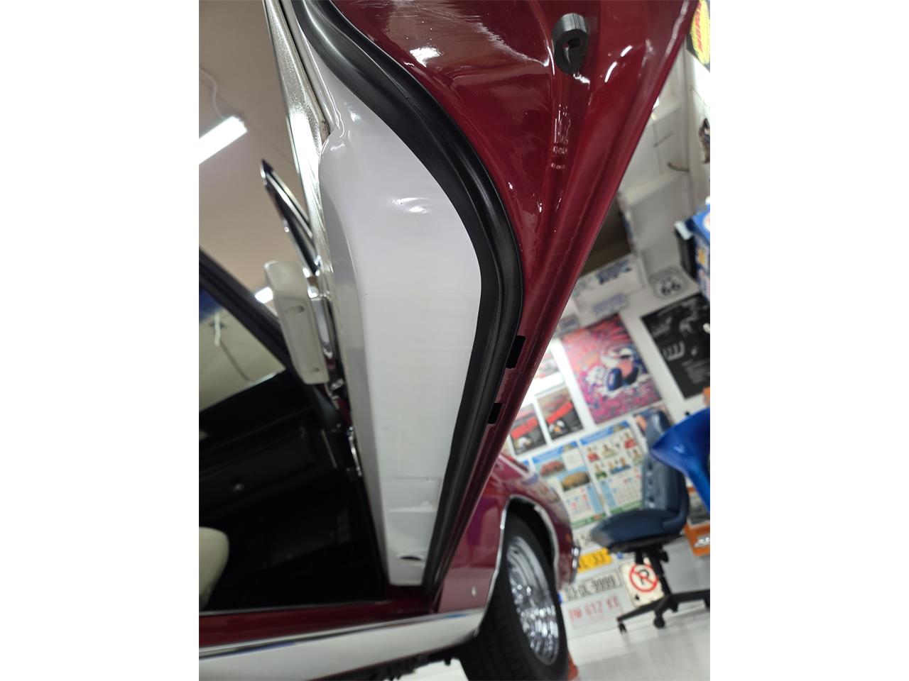 Dodge-Coronet-rt-1969-RedBlack-Vinyl-Roof-White-21