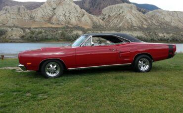 Dodge-Coronet-rt-1969-RedBlack-Vinyl-Roof-White