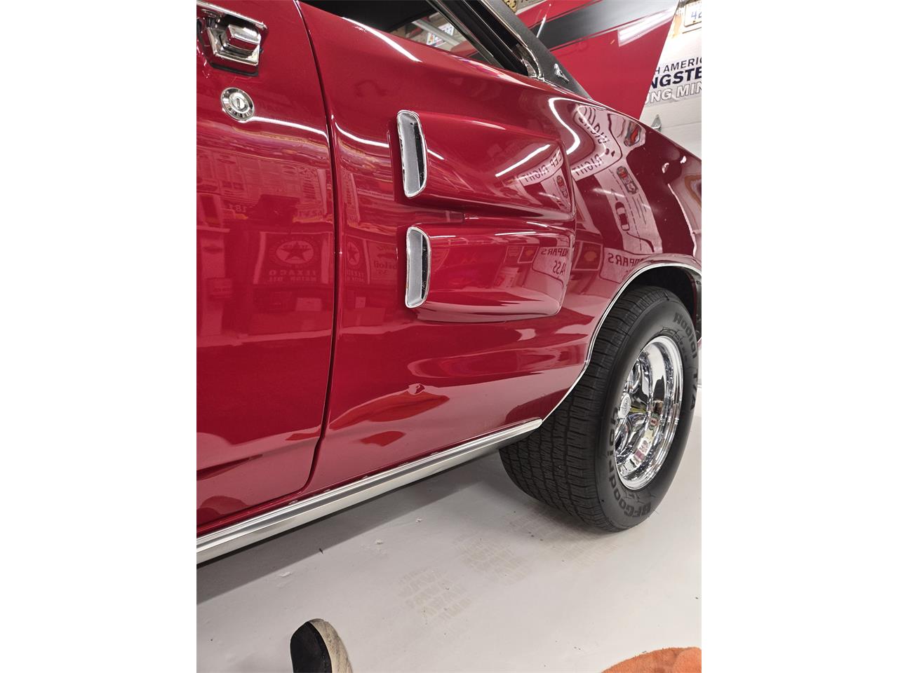 Dodge-Coronet-rt-1969-RedBlack-Vinyl-Roof-White-57