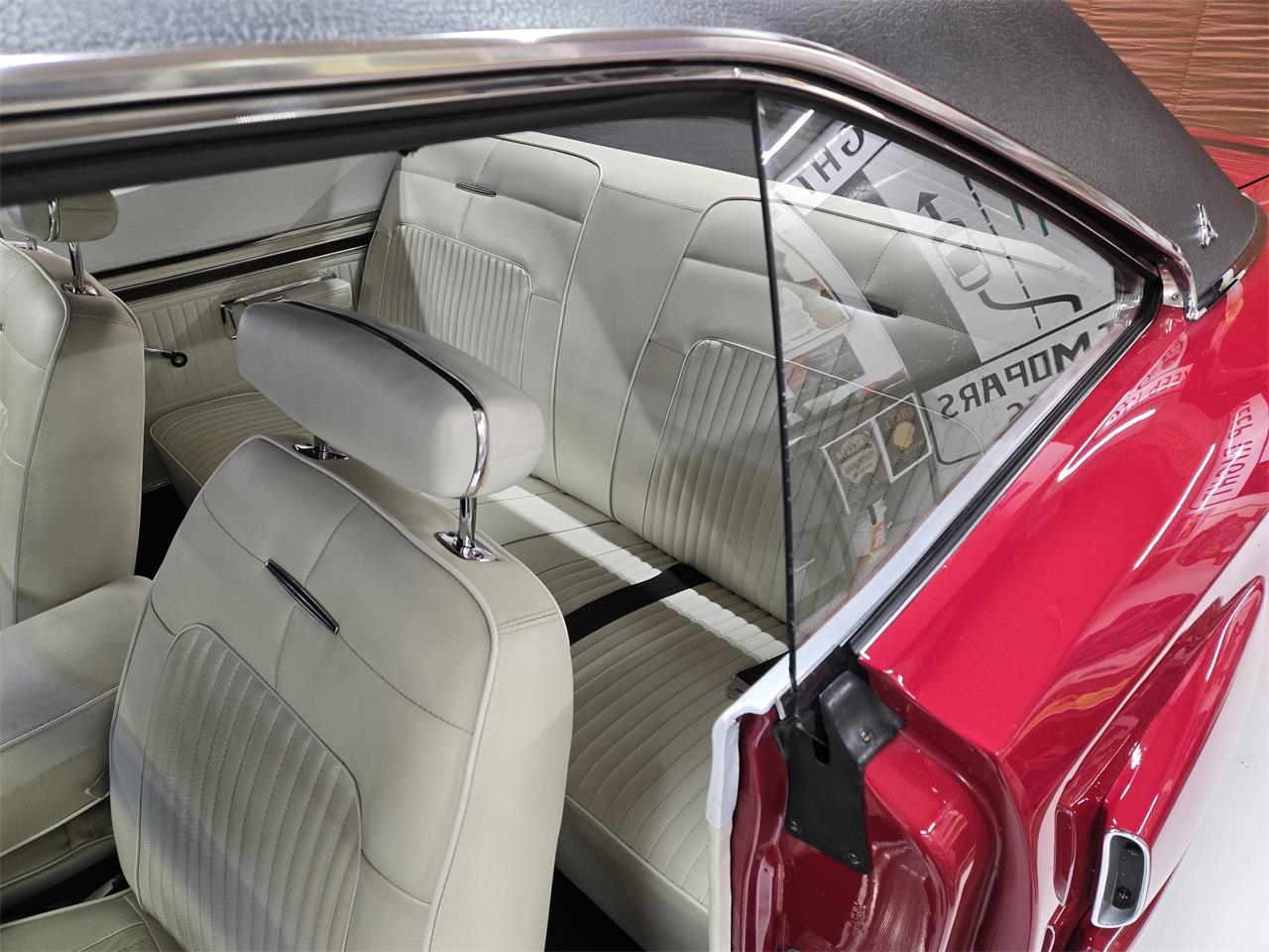 Dodge-Coronet-rt-1969-RedBlack-Vinyl-Roof-White-58
