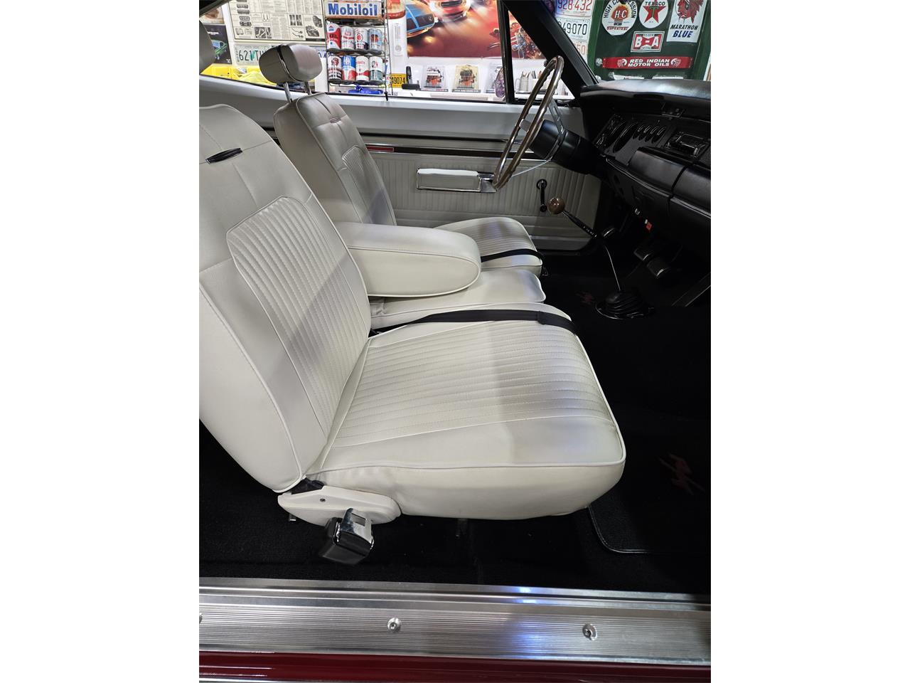 Dodge-Coronet-rt-1969-RedBlack-Vinyl-Roof-White-7