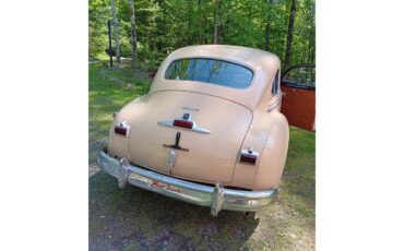 Dodge-Custom-1948-Yellow-Navy-Blue-tan-3