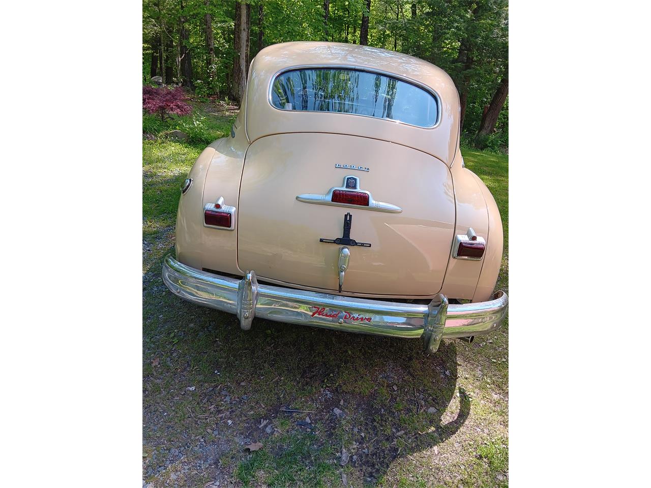 Dodge-Custom-1948-Yellow-Navy-Blue-tan-4