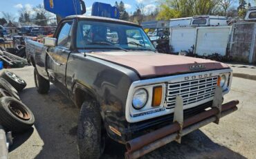 Dodge-D150-1977-Black-7