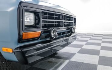 Dodge-D150-1982-BLUE-Black-21