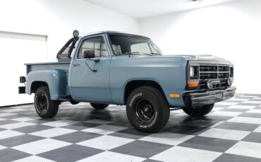 Dodge-D150-1982-BLUE-Black-24