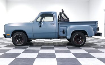 Dodge-D150-1982-BLUE-Black-4