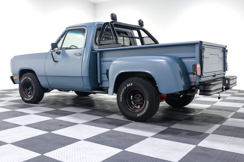 Dodge-D150-1982-BLUE-Black-5