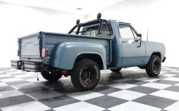 Dodge-D150-1982-BLUE-Black-7