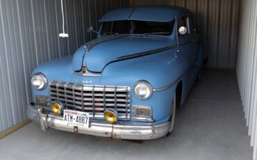 Dodge-D24-Fluid-Drive-1946-Sedan-1
