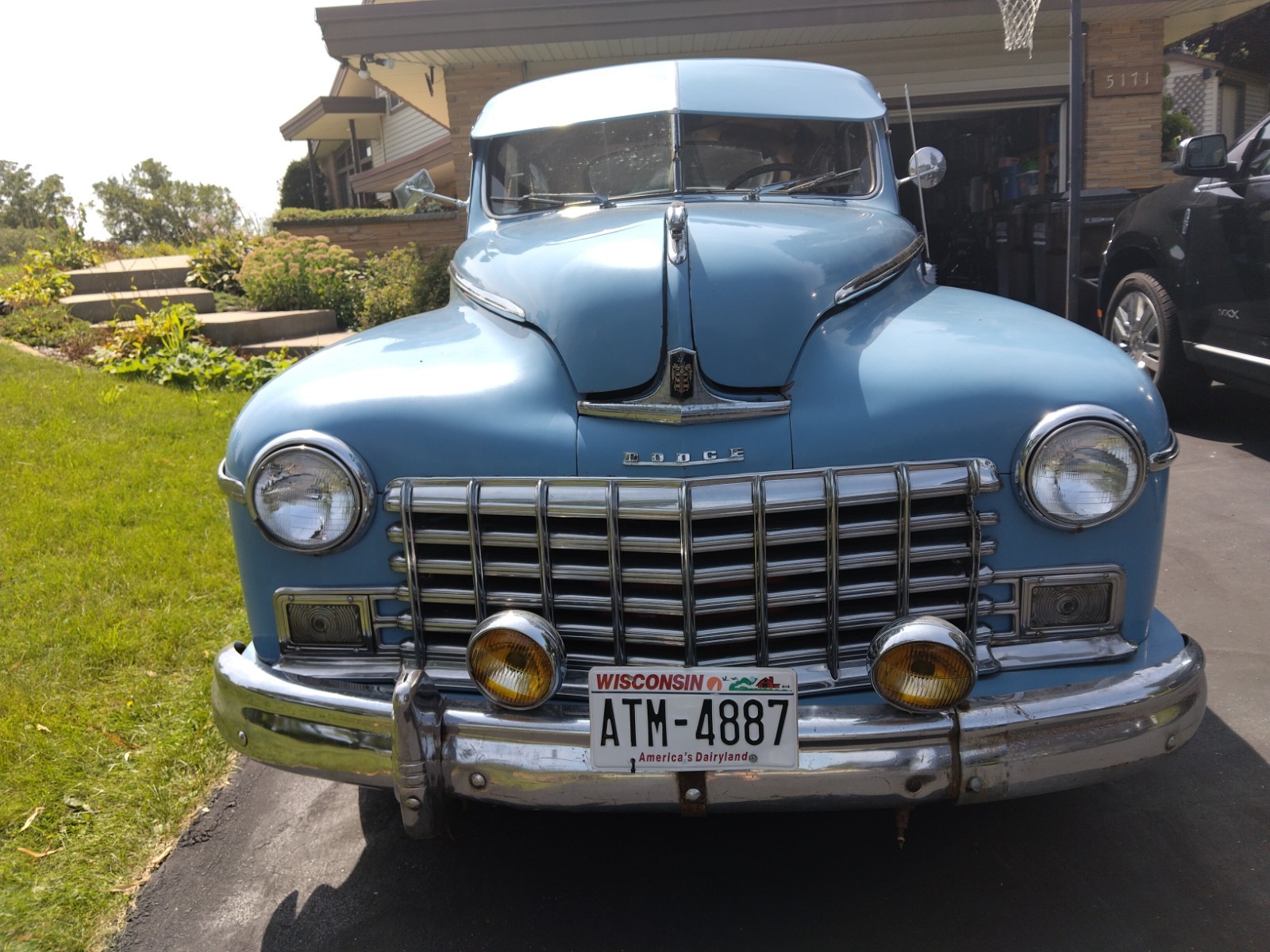 Dodge-D24-Fluid-Drive-1946-Sedan-13