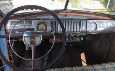 Dodge-D24-Fluid-Drive-1946-Sedan-21