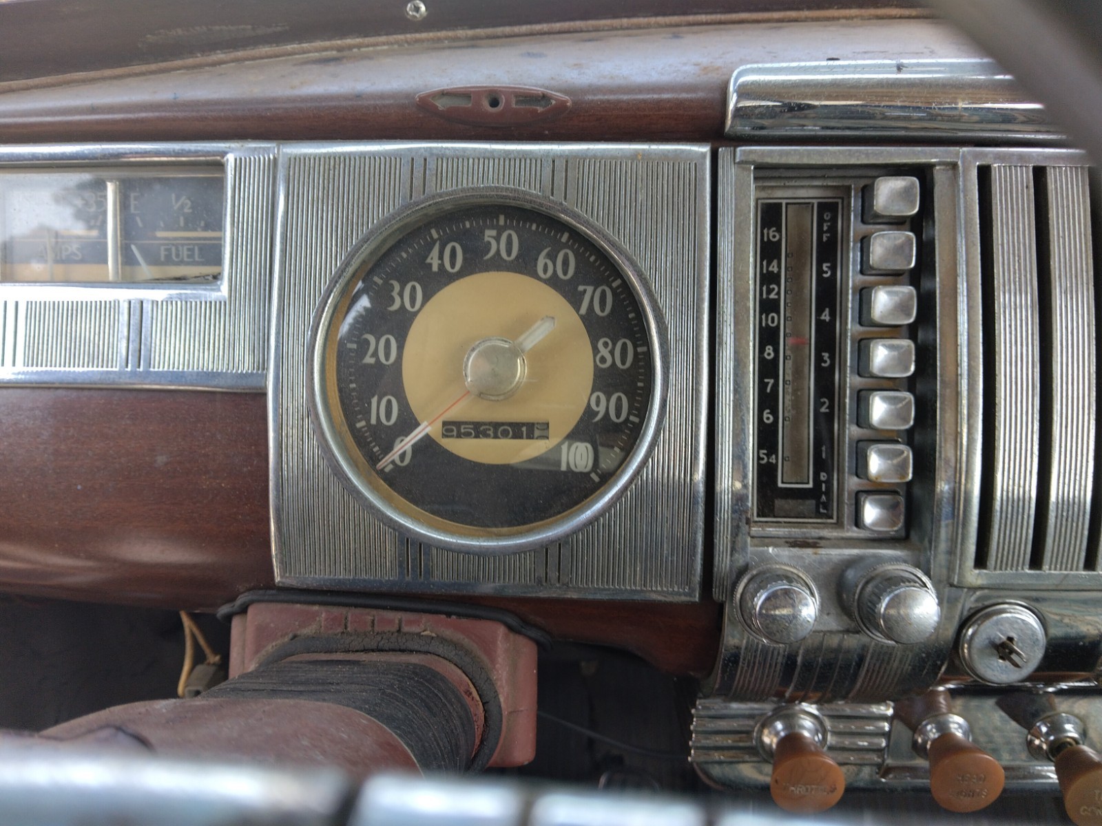 Dodge-D24-Fluid-Drive-1946-Sedan-22