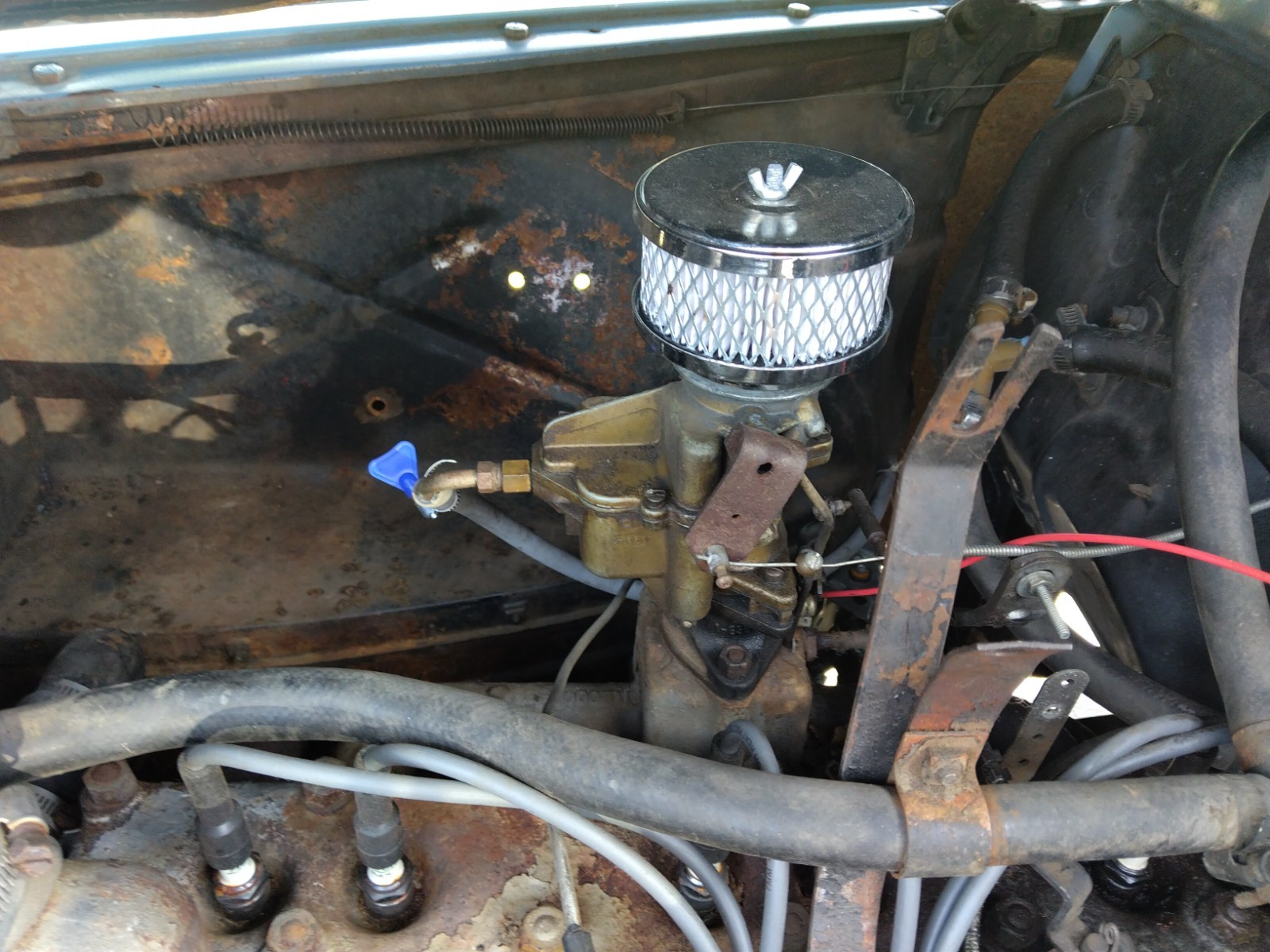 Dodge-D24-Fluid-Drive-1946-Sedan-35