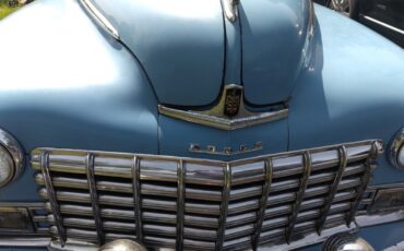 Dodge-D24-Fluid-Drive-1946-Sedan-4