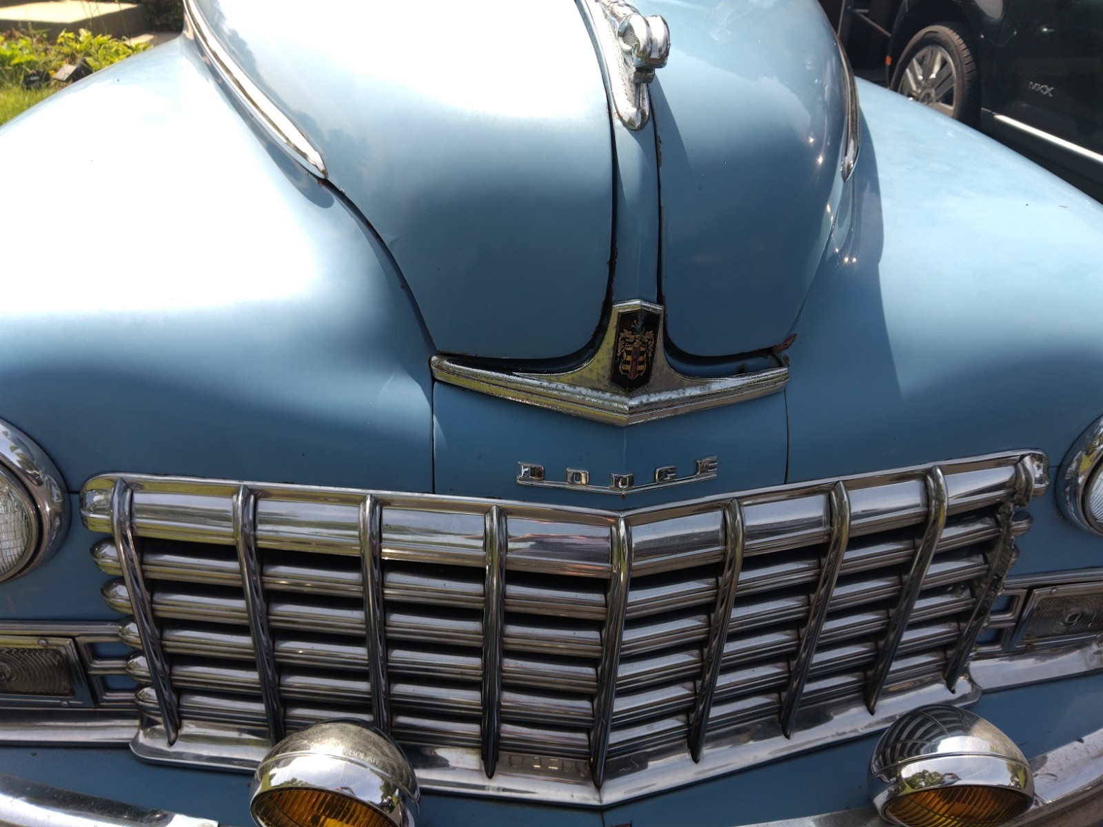 Dodge-D24-Fluid-Drive-1946-Sedan-4