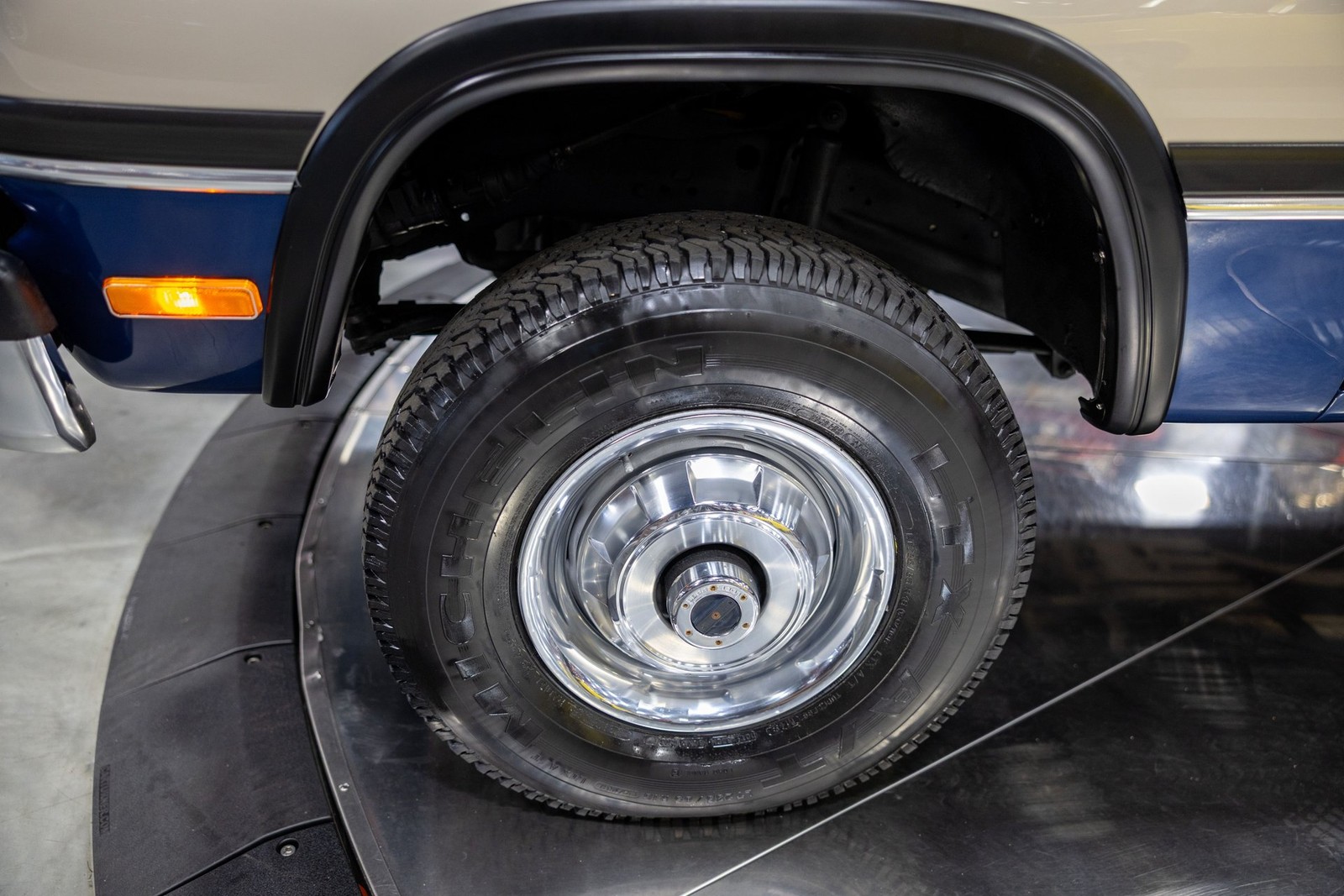 Dodge-D250-W250-1992-Pickup-Truck-22