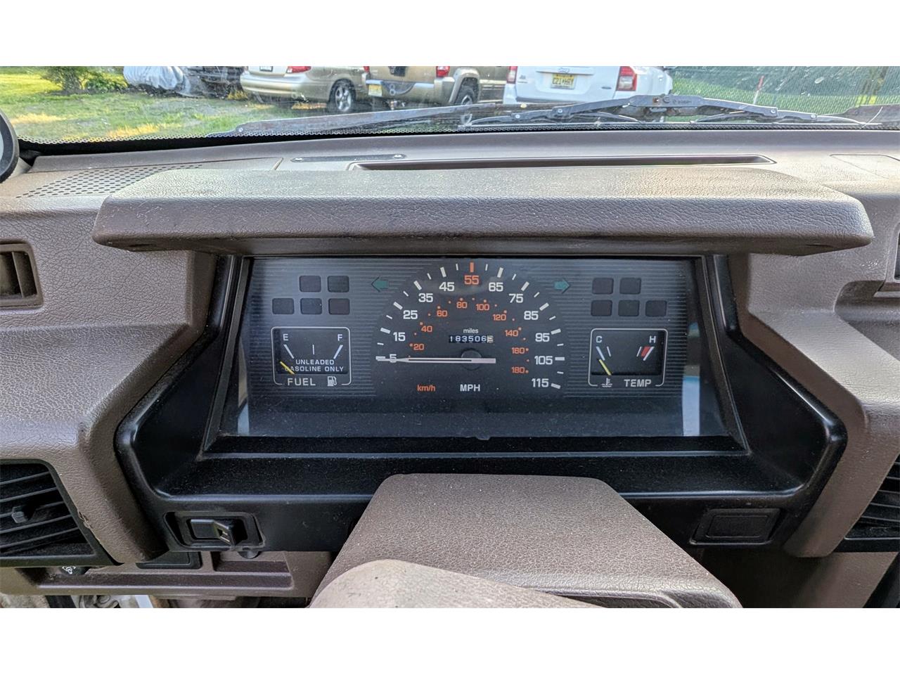 Dodge-D50-1988-White-Tan-7
