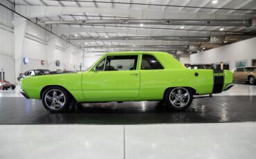 Dodge-Dart-1967-Sedan-2