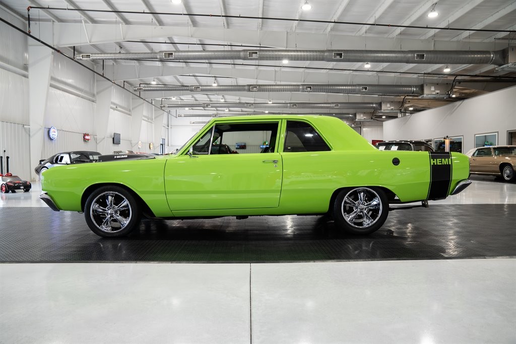 Dodge-Dart-1967-Sedan-2