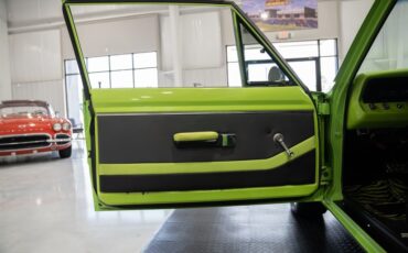 Dodge-Dart-1967-Sedan-36