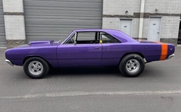 Dodge-Dart-1968-Plum-Crazy-black-10