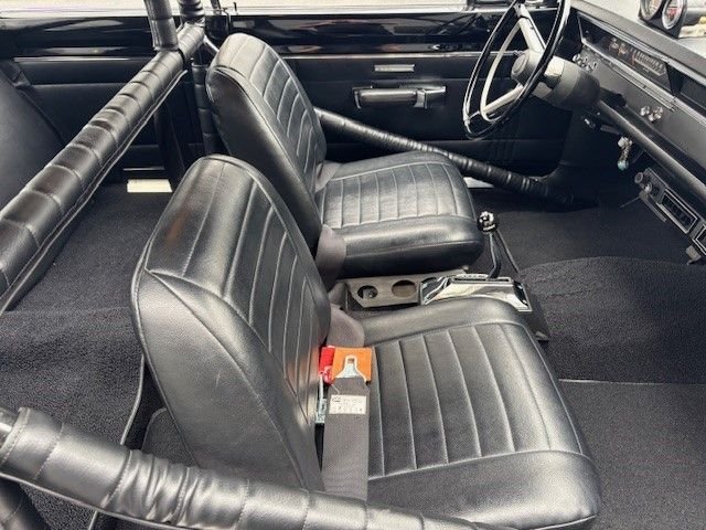 Dodge-Dart-1968-Plum-Crazy-black-13