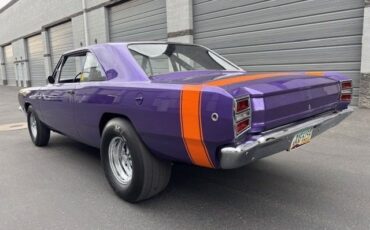 Dodge-Dart-1968-Plum-Crazy-black-24