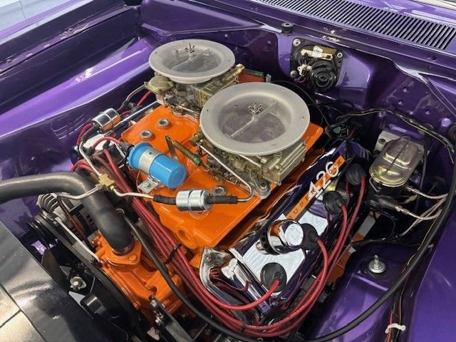 Dodge-Dart-1968-Plum-Crazy-black-6