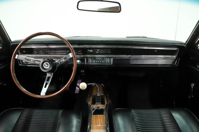 Dodge-Dart-1969-R4-Red-Black-20