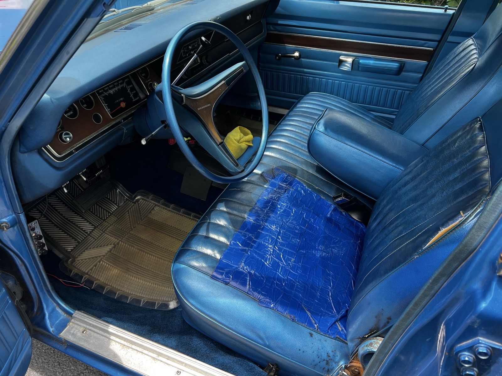 Dodge-Dart-1973-Sedan-16
