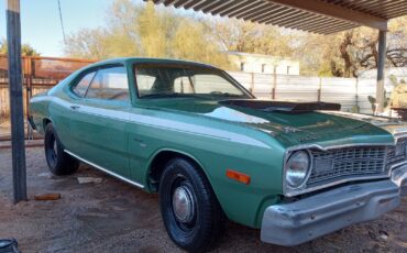 Dodge-Dart-1974-Coupe