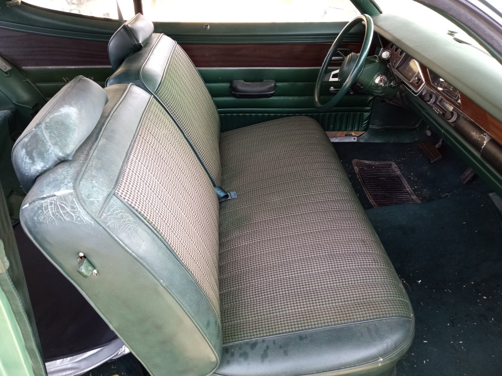 Dodge-Dart-1974-Coupe-5