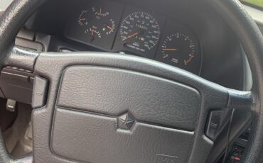 Dodge-Daytona-1993-Hatchback-10