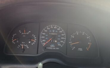 Dodge-Daytona-1993-Hatchback-16