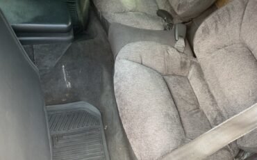 Dodge-Daytona-1993-Hatchback-17