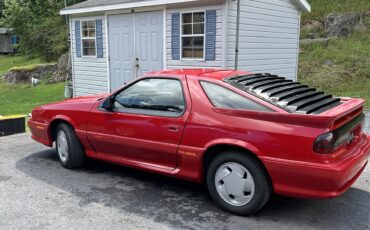 Dodge-Daytona-1993-Hatchback-2