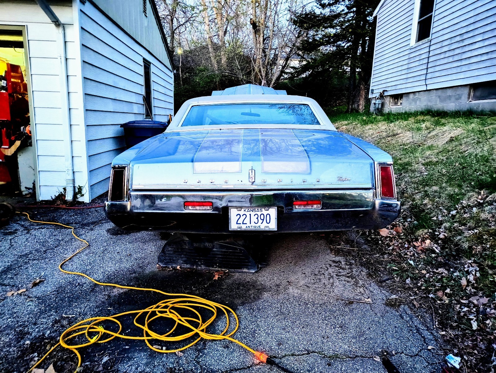 Dodge-Delta-88-1969-Sedan-2