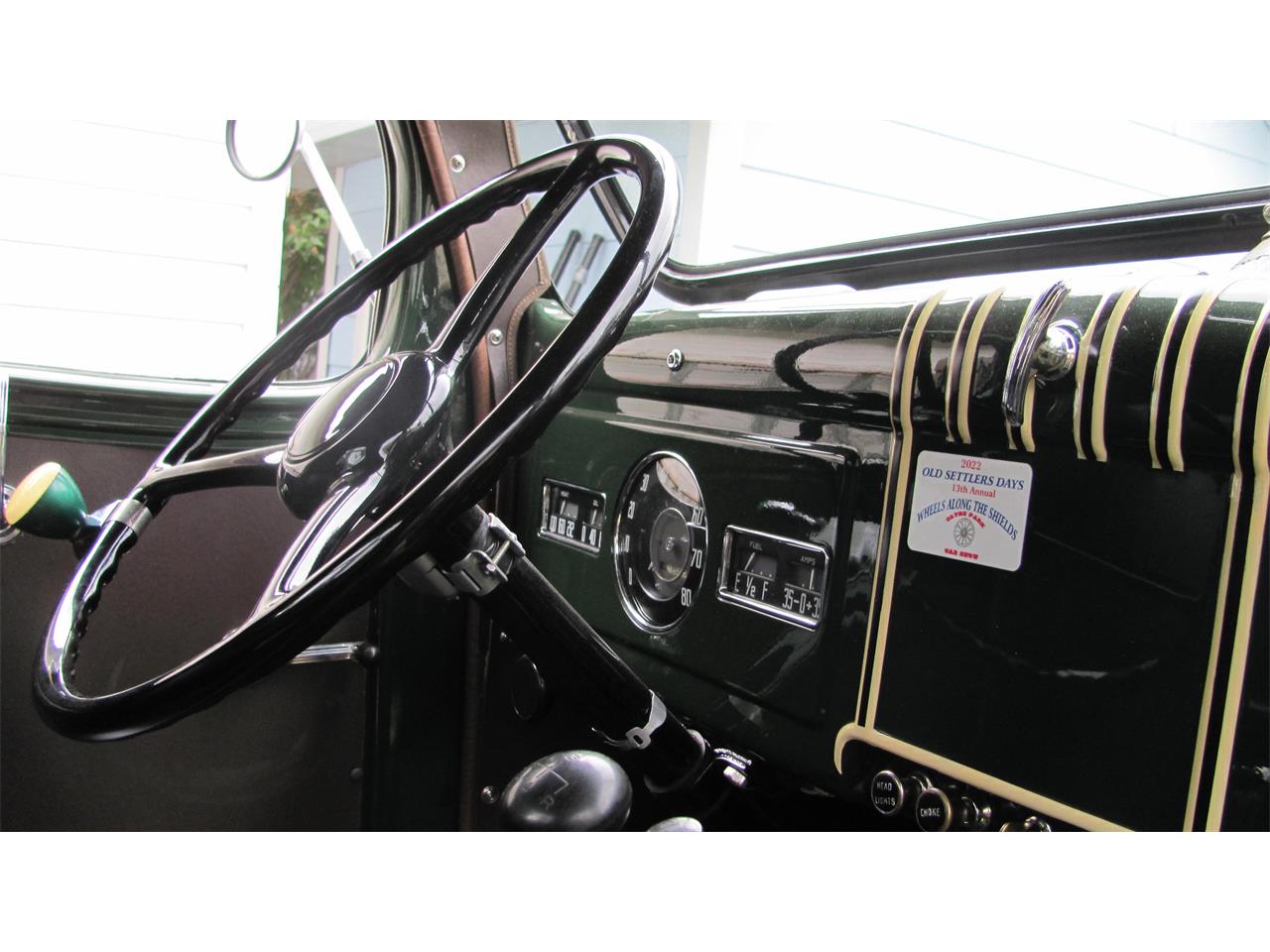 Dodge-Dump-truck-1947-green-and-black-black-and-brown-2