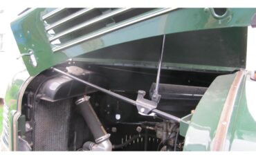 Dodge-Dump-truck-1947-green-and-black-black-and-brown-43