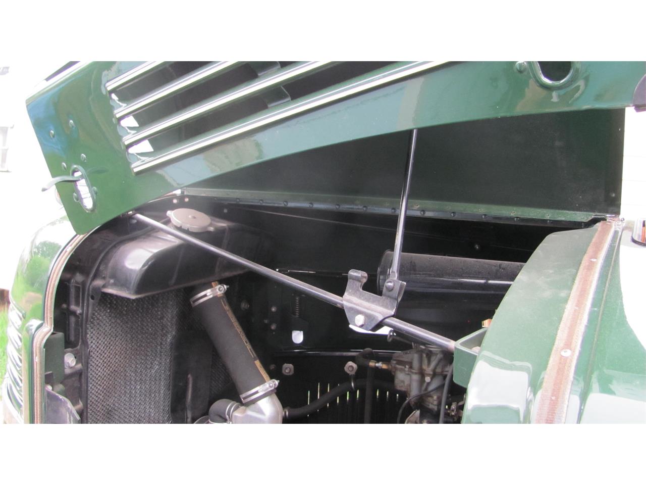 Dodge-Dump-truck-1947-green-and-black-black-and-brown-43
