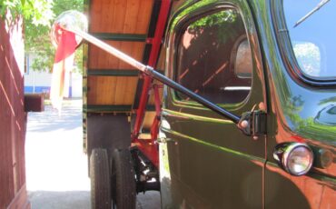 Dodge-Dump-truck-1947-green-and-black-black-and-brown-49