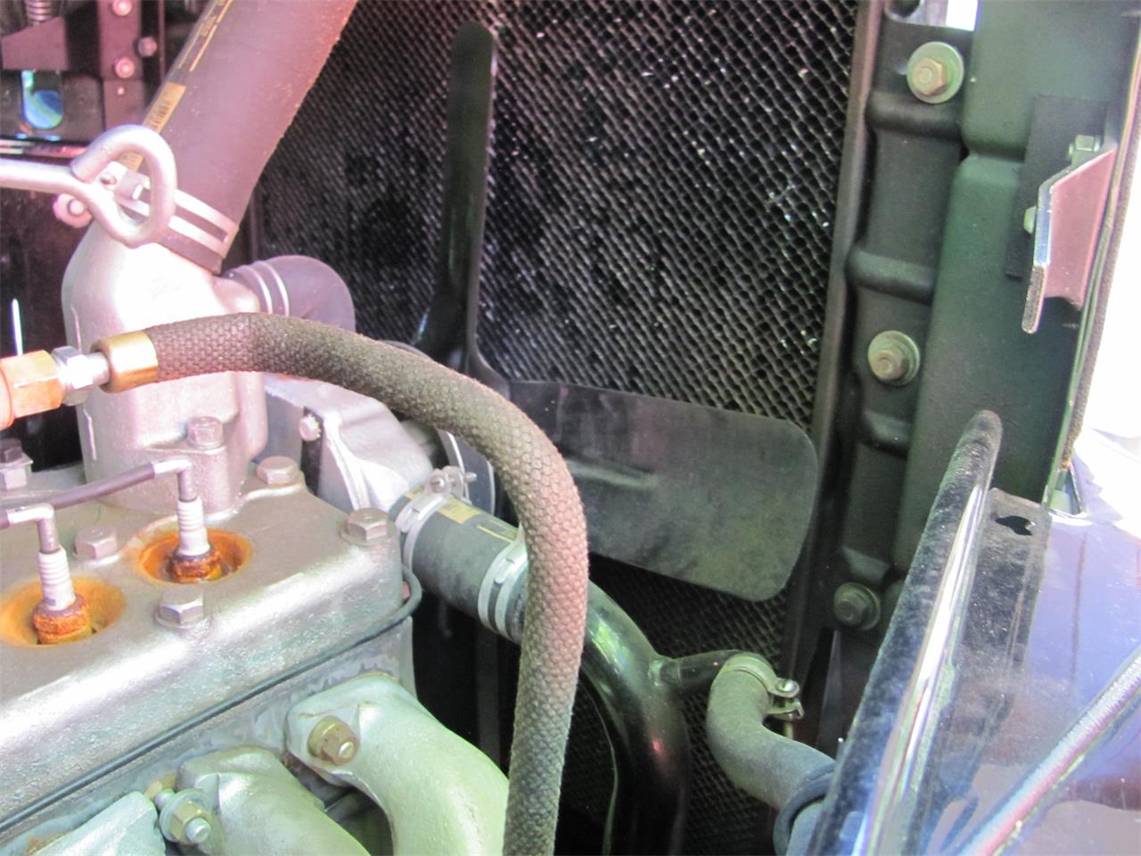 Dodge-Dump-truck-1947-green-and-black-black-and-brown-73