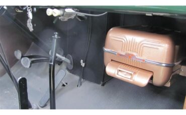 Dodge-Dump-truck-1947-green-and-black-black-and-brown-80