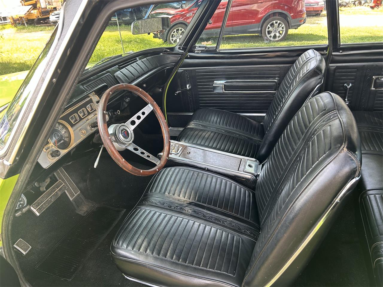 Dodge-Lancer-1961-Lime-Green-Black-3
