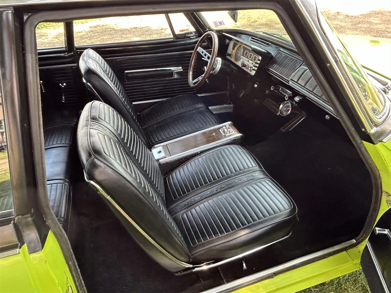Dodge-Lancer-1961-Lime-Green-Black-5