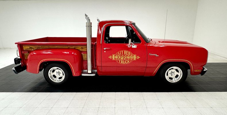 Dodge-Lil-red-express-1978-Bright-Canyon-Red-Black-14