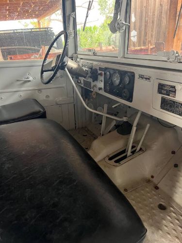 Dodge-M37-1963-White-4
