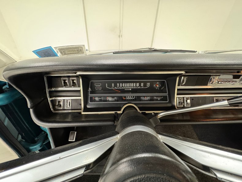 Dodge-Monaco-1968-Medium-Dark-Turquois-White-40