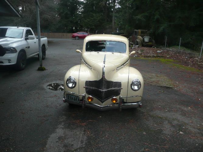 Dodge-Other-1940-Yellow-Beige-1
